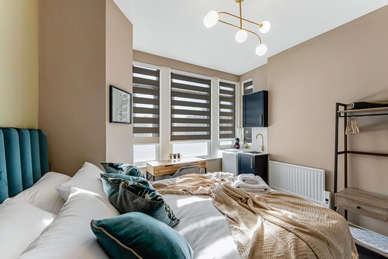 Elegant Studio - Perfect For Explorers Apartment Londra Exterior foto