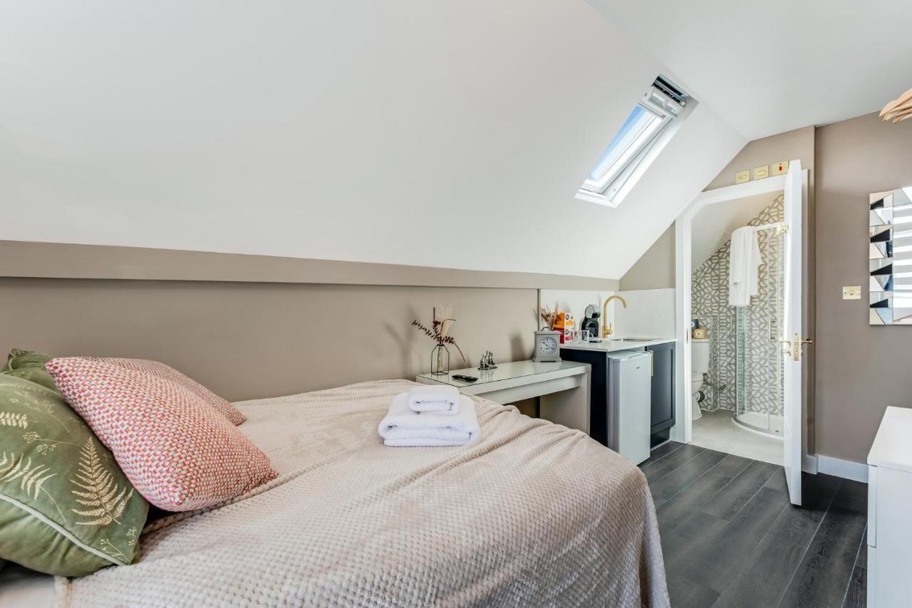 Elegant Studio - Perfect For Explorers Apartment Londra Exterior foto