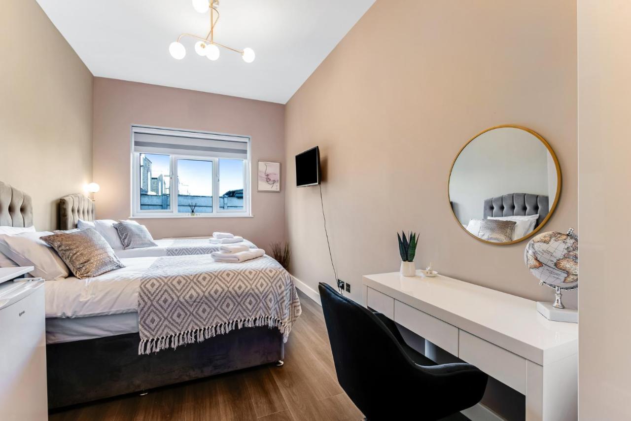 Elegant Studio - Perfect For Explorers Apartment Londra Exterior foto