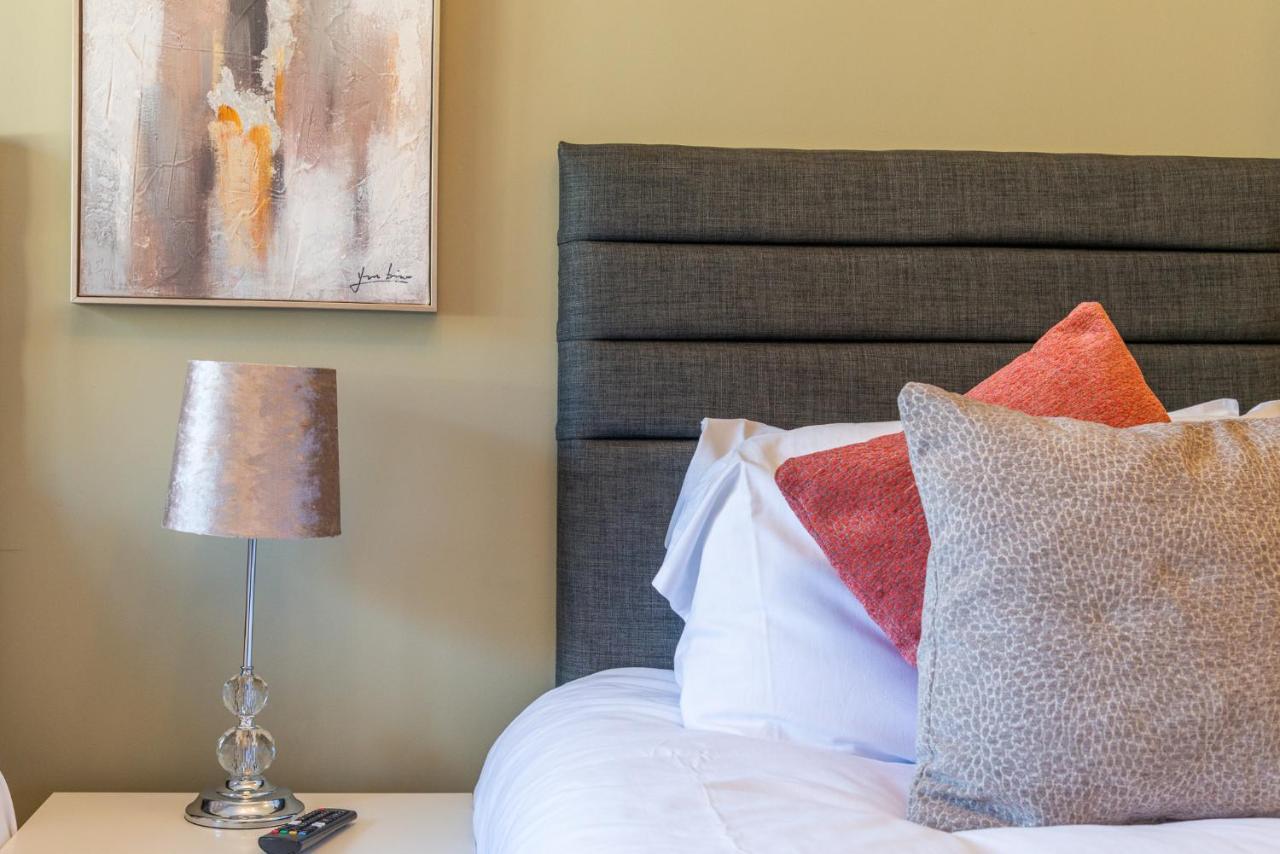 Elegant Studio - Perfect For Explorers Apartment Londra Exterior foto